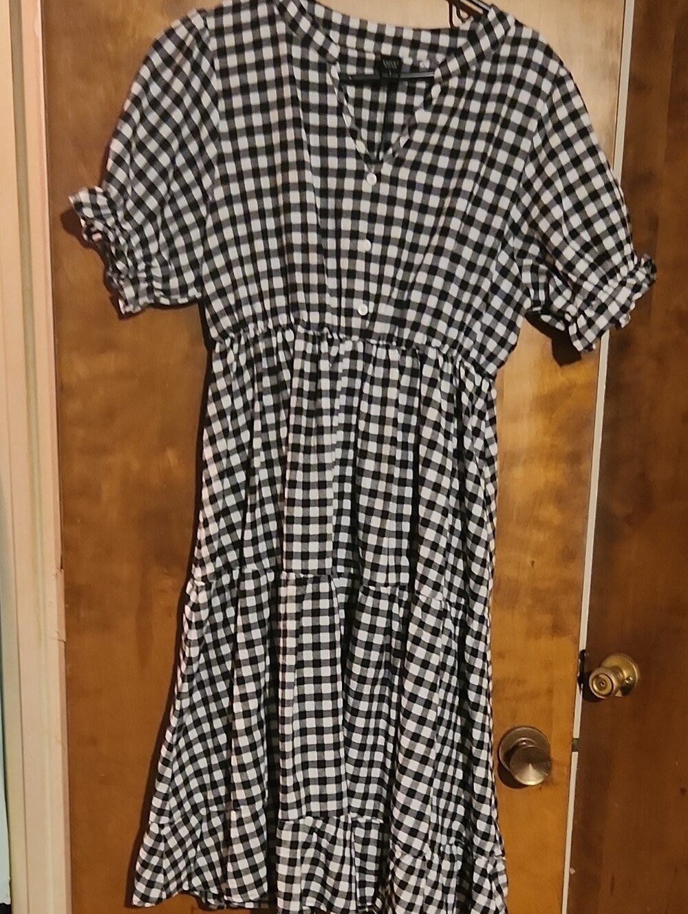 Emery Rose Black & White Gingham Midi Dress